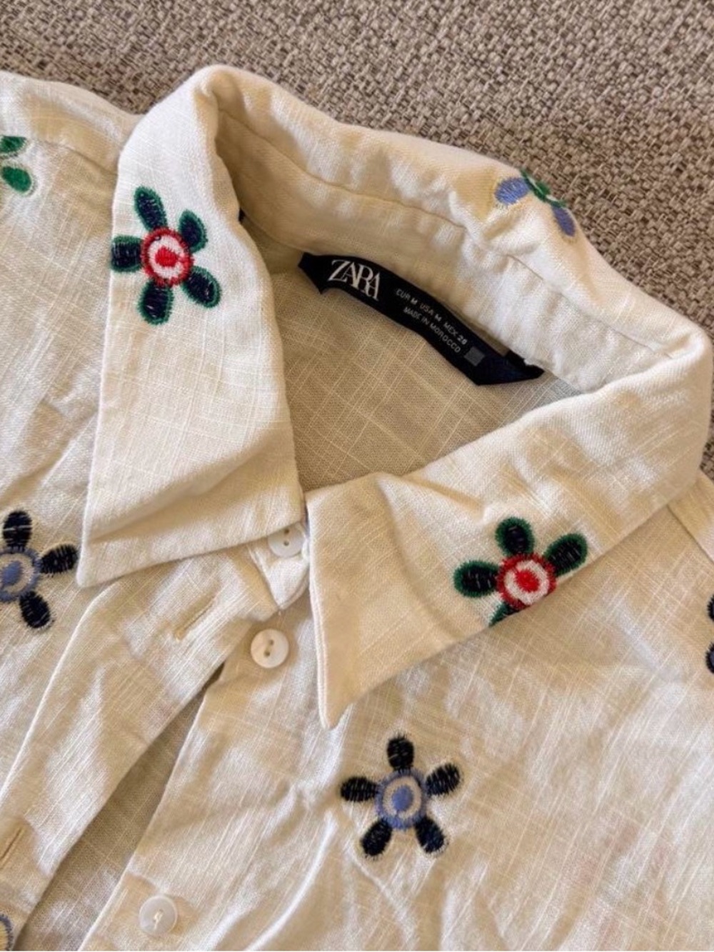 Zara Cream Button-Down Shirt with Embroidered Floral Motifs